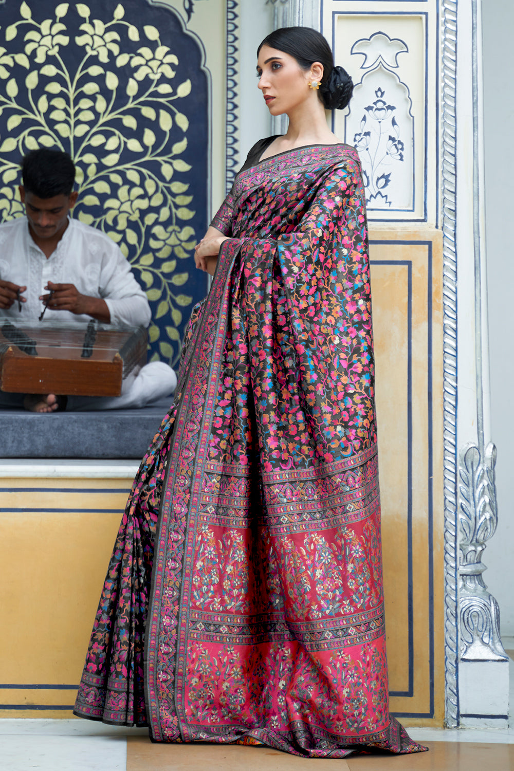 Buy Creamy Pink Kanjivaram Saree Nitaraa