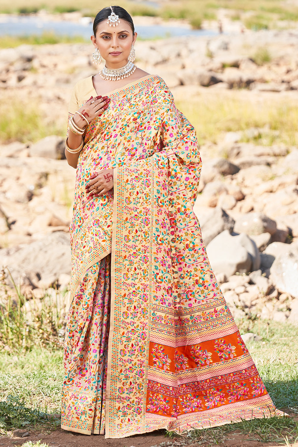 Buy Grey Kanjeevaram Silk Blend Saree Nitaraa