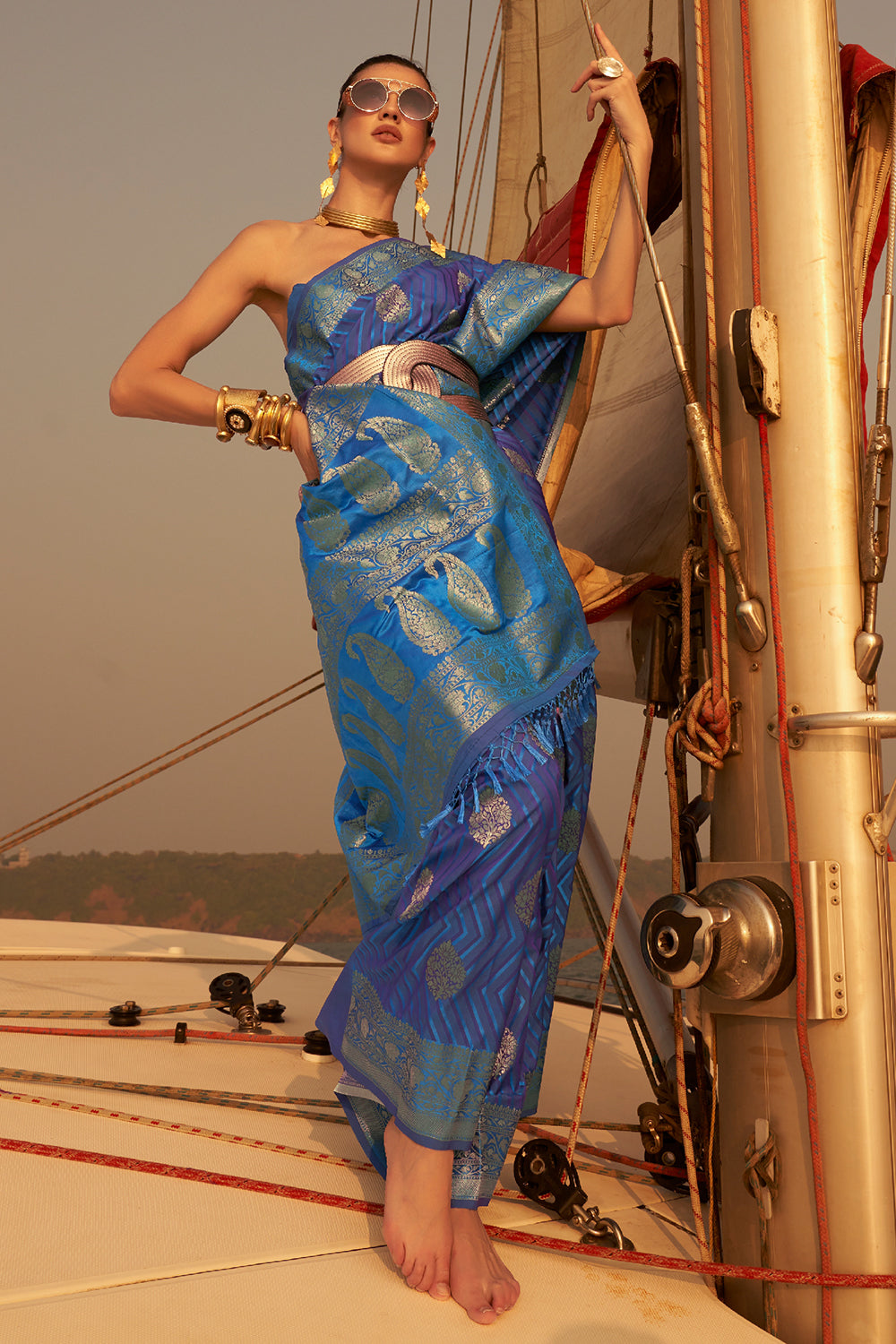 Buy Maroon Silk Saree With Blouse Piece Nitaraa