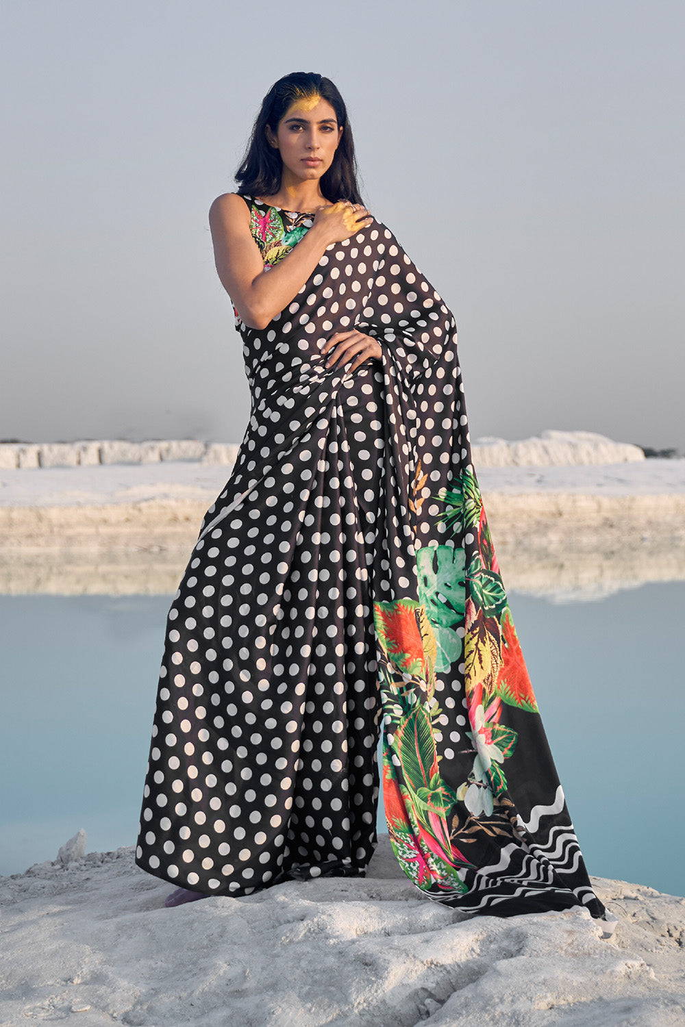 Buy Cream Gota Zari Silk Saree With Blouse Piece Nitaraa