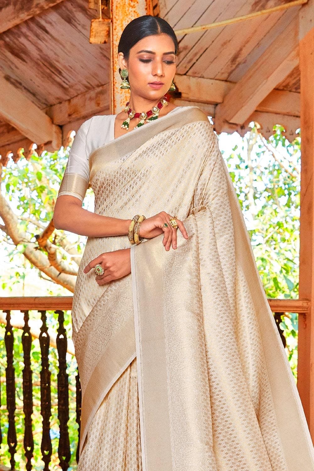 Buy Green And Red Banarasi Saree Nitaraa