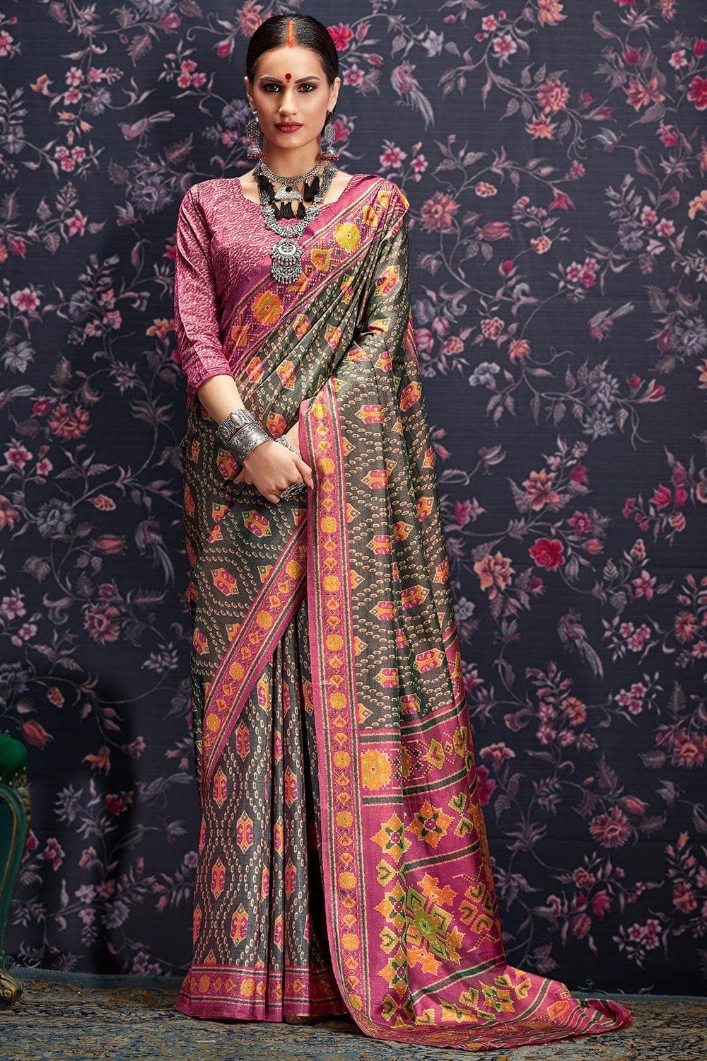 Buy Ruby Red Banarasi Saree Nitaraa