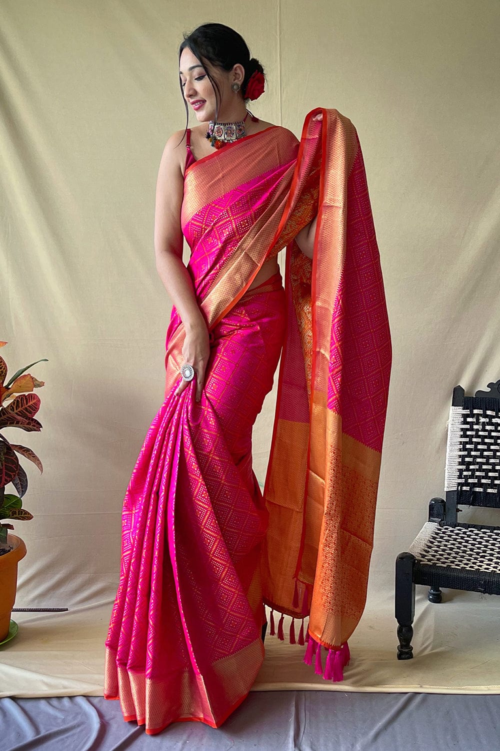 Buy Ink Black Pashmina Saree Nitaraa